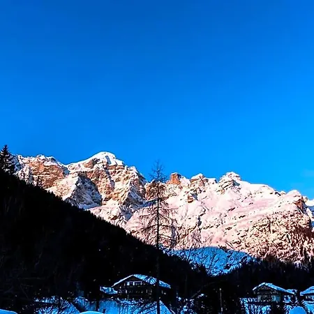 Ξενοδοχείο με διαμερίσματα Civetta 3*