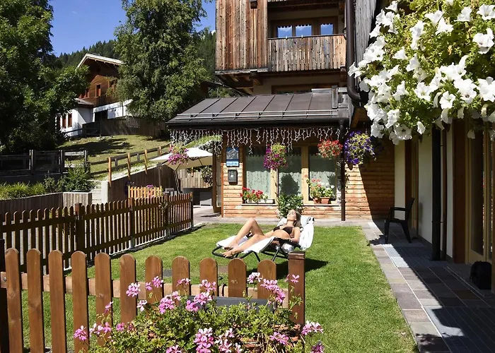 Apartmanhotel Civetta 3*